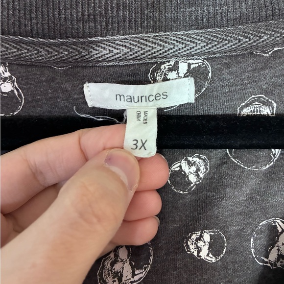 Goth Sweatshirt with V-neck cut Soft Stretchy Stonewashed Gray Jewel accent 3X - Picture 11 of 11